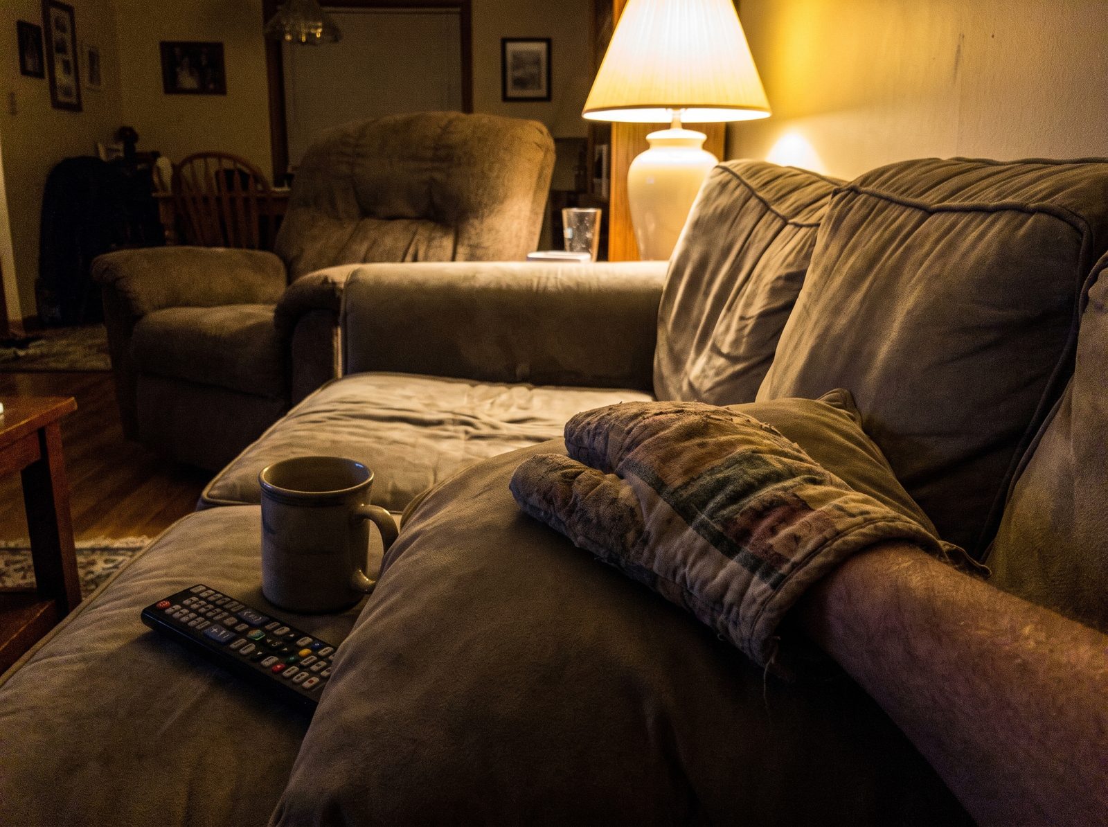 IMG-ASIDE soft CTA visual sofa thaw